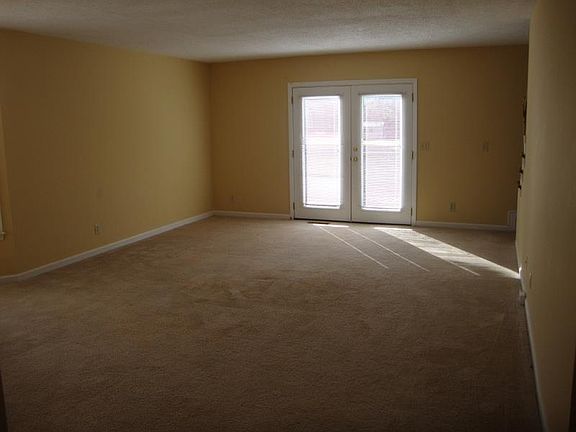 3rd image of 2210 Patriot Dr