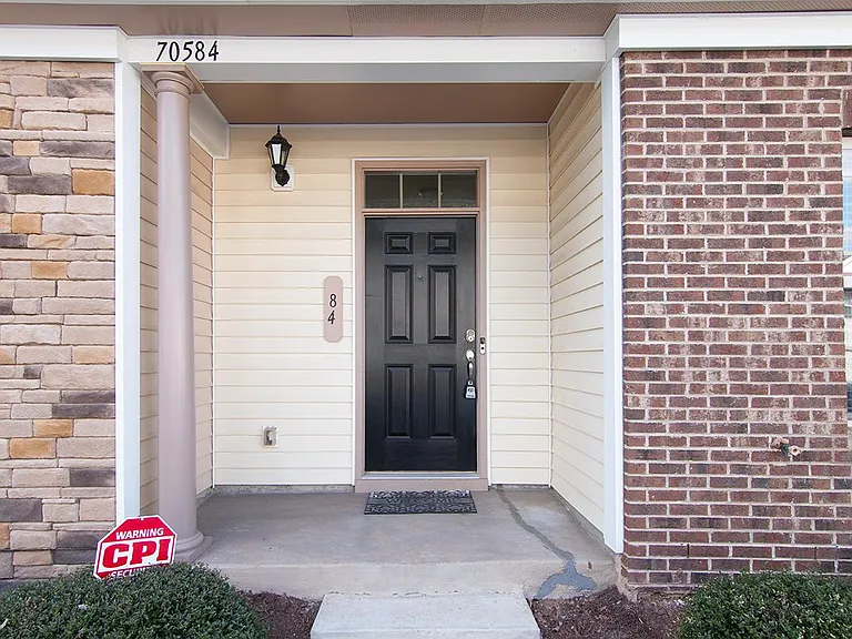 705 Keystone Park Dr #84 — Photo 2