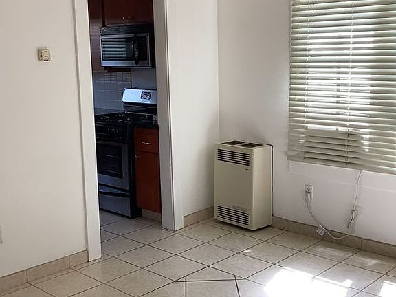 4th image of 820 Temple Ave #822