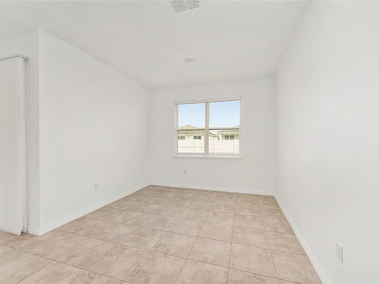 6175 SW 74th Ct — Photo 32