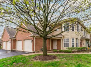 520 Palm Ct #B, Crystal Lake, IL 60014