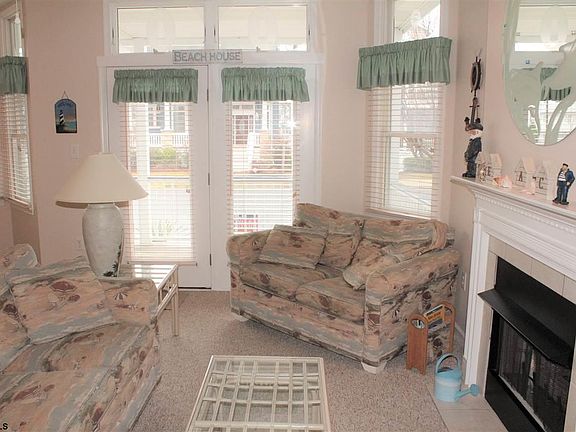 5th image of 1645 Central Ave #1