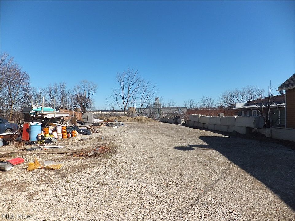 1st image of 3747 W 13th St