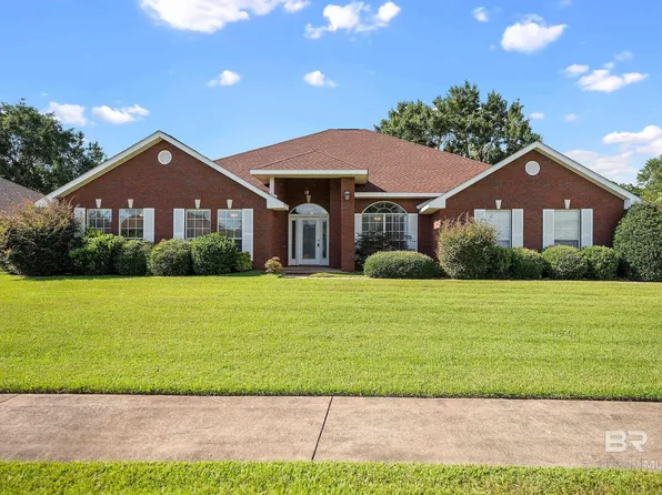 323 Manchester Ln, Foley, AL 36535