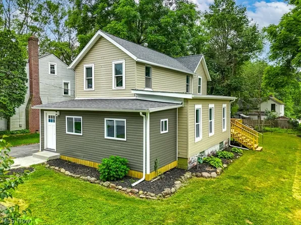 515 Elm St, Ravenna, OH 44266