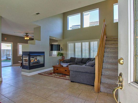 Living room entry and staircase 