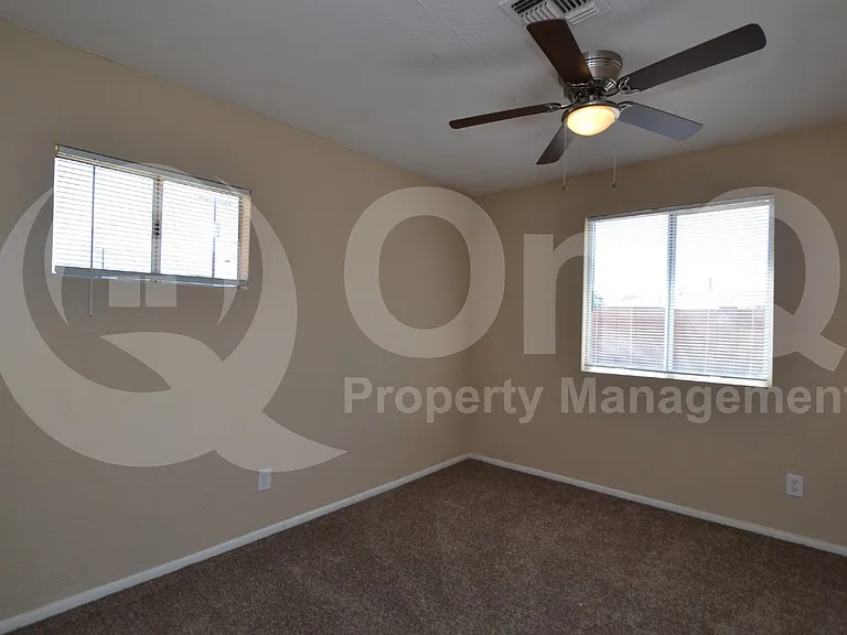 8118 N 29th Ave — Photo 11