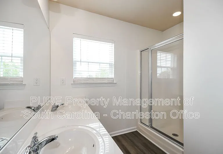 191 Emerald Isle Dr — Photo 10
