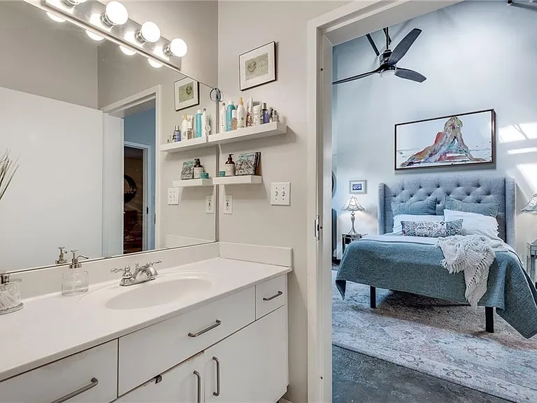 5200 Peachtree Rd #1101 — Photo 9