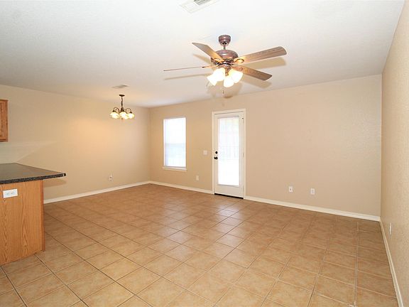 3rd image of 2640 Bowman Dr #A