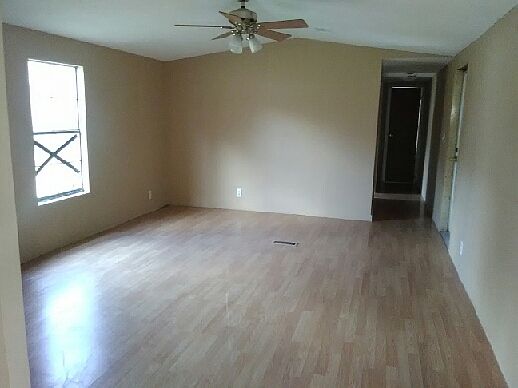 4th image of 3090 NE 147th Ter