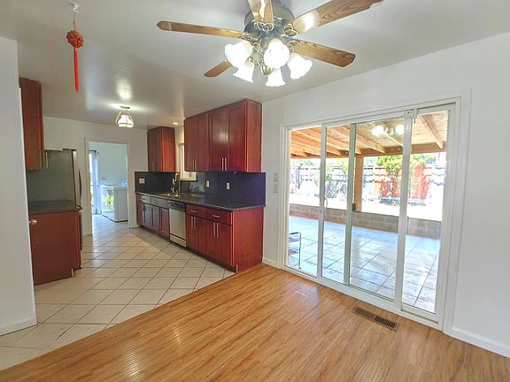 4th image of 2631 Lombard Ave