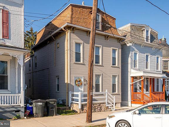 3rd image of 121 N 4th St