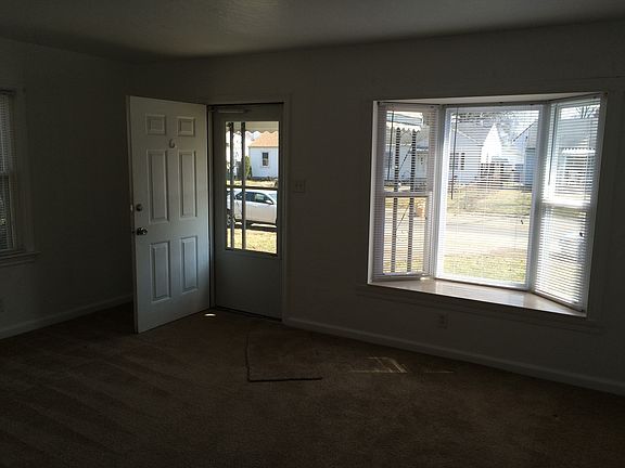 2nd image of 635 N Drexel Ave
