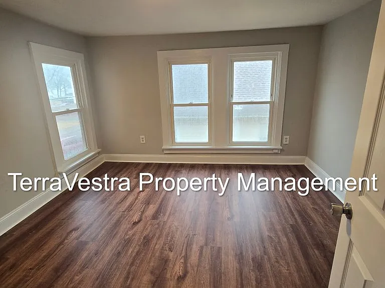 15 Pike Ave — Photo 6