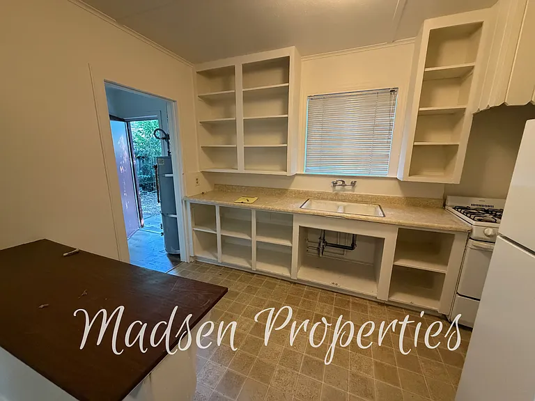 1326 Mulberry St #1/2 — Photo 7