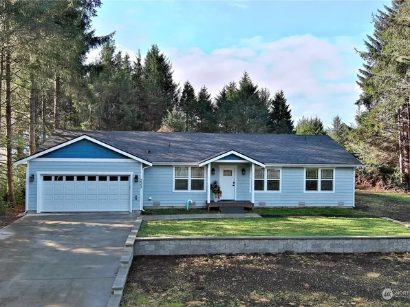 227 Port Royal Street NE, Ocean Shores, WA 98569