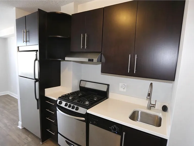 5500 Friendship Blvd #2307N — Photo 15