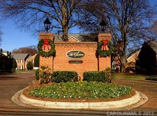 2827 Sharon View Rd, Charlotte, NC 28210