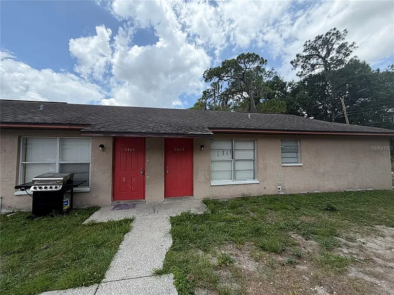 2463 Chestnut Woods Dr — Photo 2