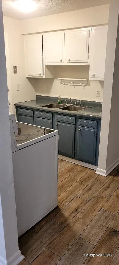 2 bed, 750 sqft, $1,045 — Photo 1