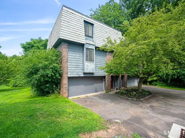 79 Trolley Crossing Lane #79, Middletown, CT 06457