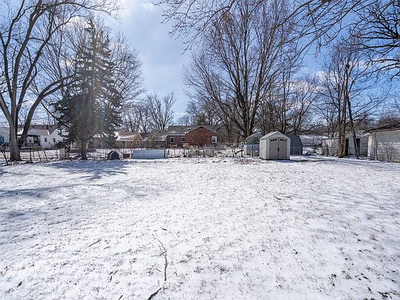 5th image of 3124 Sheridan Ave