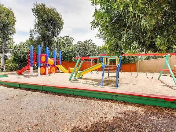 5th image of 11865 Timaru Way