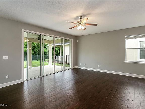 5th image of 3317 Turkey Creek Dr