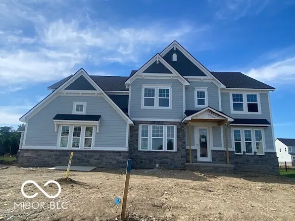 6608 Dogwood Dr, McCordsville, IN 46055