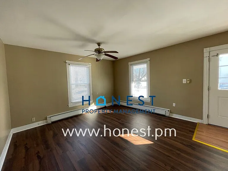 12 Hunt St #1 — Photo 9