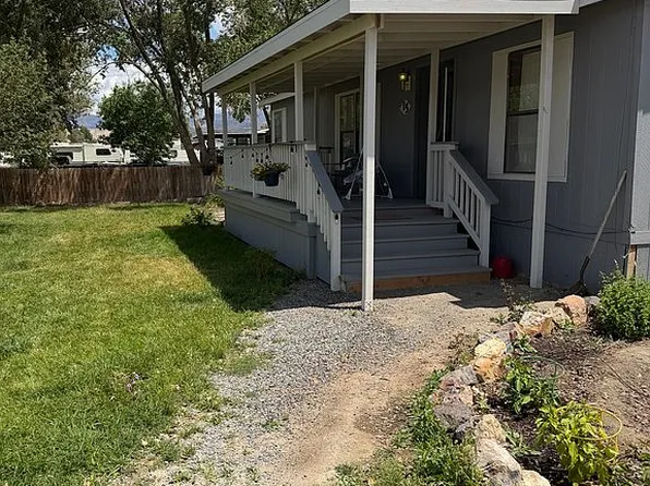 15 Dixie Ct, Round Mountain, NV 89045