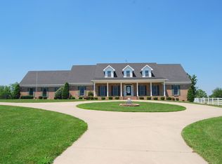 679 N Main St, New Castle, KY 40050