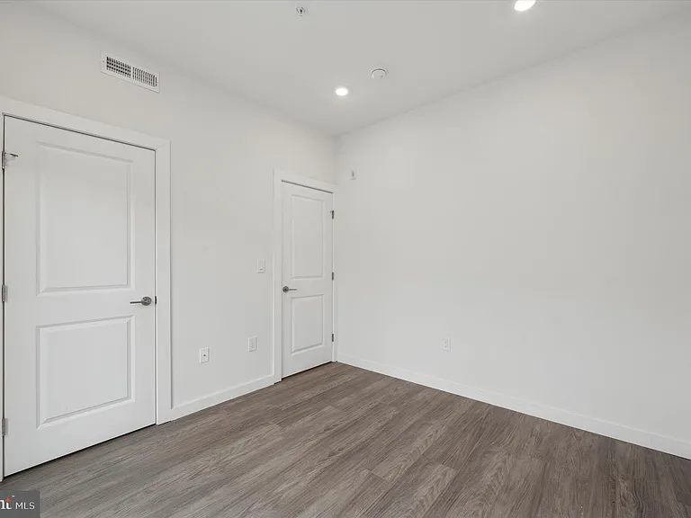 1617 Ridge Ave #19-F — Photo 13