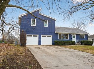 9147 Main St, Kansas City, MO 64114