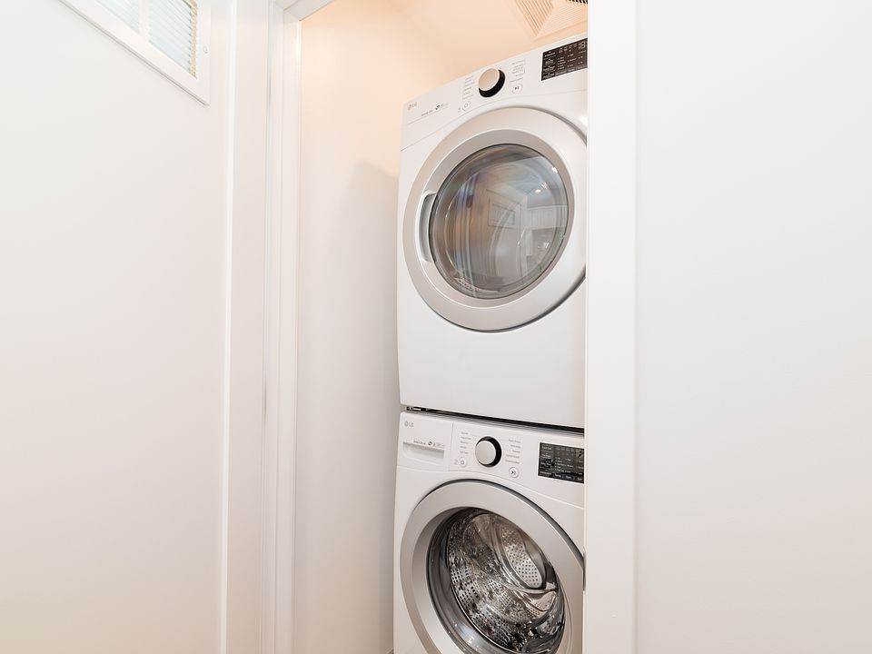 1st image of 5246 1/2 Cleon Ave #5246-1/2