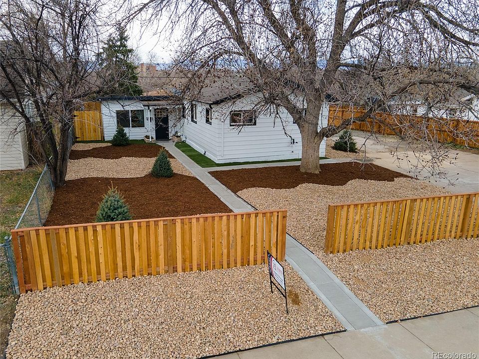 1st image of 815 Lowell Boulevard