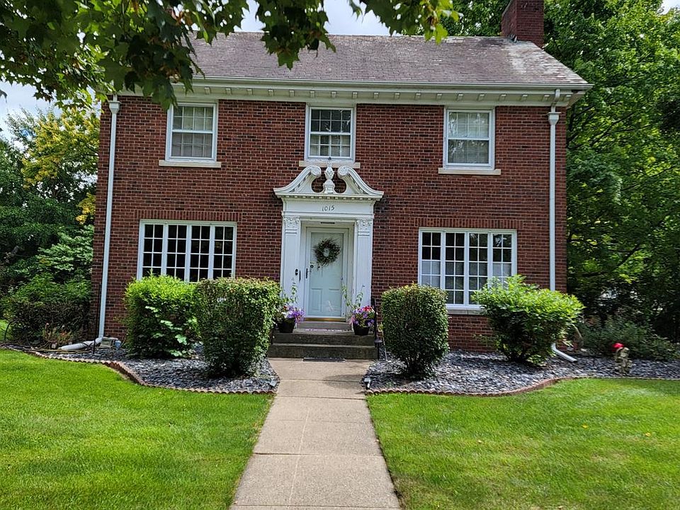 2nd image of 1015 Buckland Ave