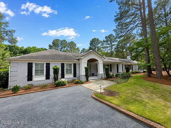 2nd image of 700 Linden Road