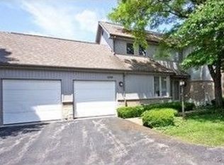 2516 Virginia Ln, Northbrook, IL 60062