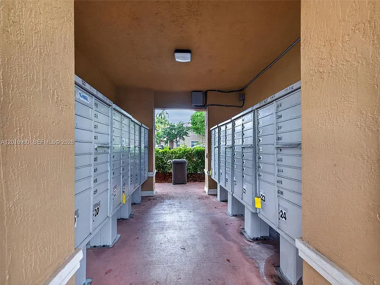 12441 SW 124th Ter — Photo 63