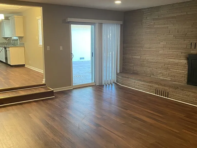 3952 Roesner Ave — Photo 10