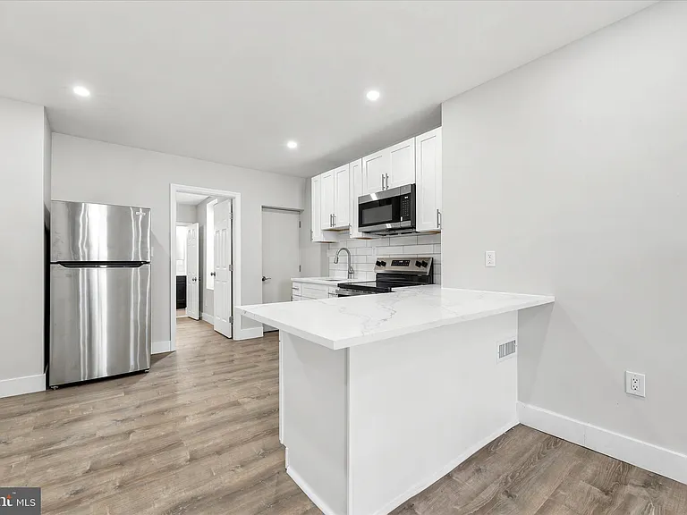 2310 Tasker St — Photo 3