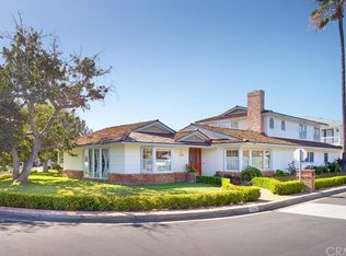 2580 Crestview Dr, Newport Beach, CA 92663