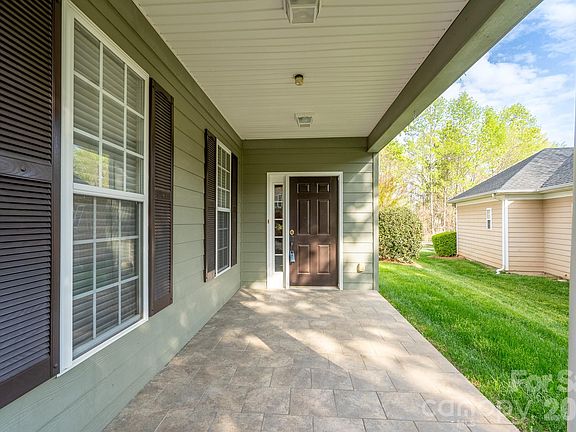 2nd image of 10030 Bishops Gate Blvd