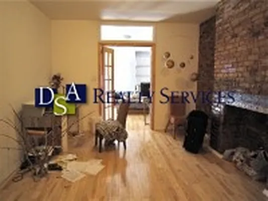 Rented by DSA Realty | media 23