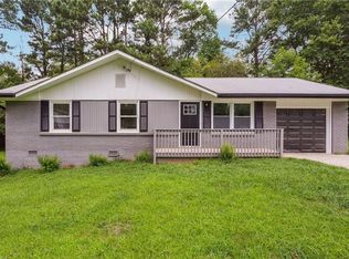 282 Queen Helen Ln, Jonesboro, GA 30236