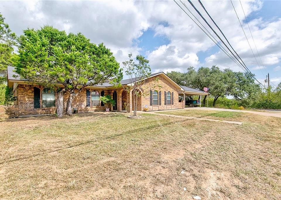 1st image of 200 Mockingbird Ln
