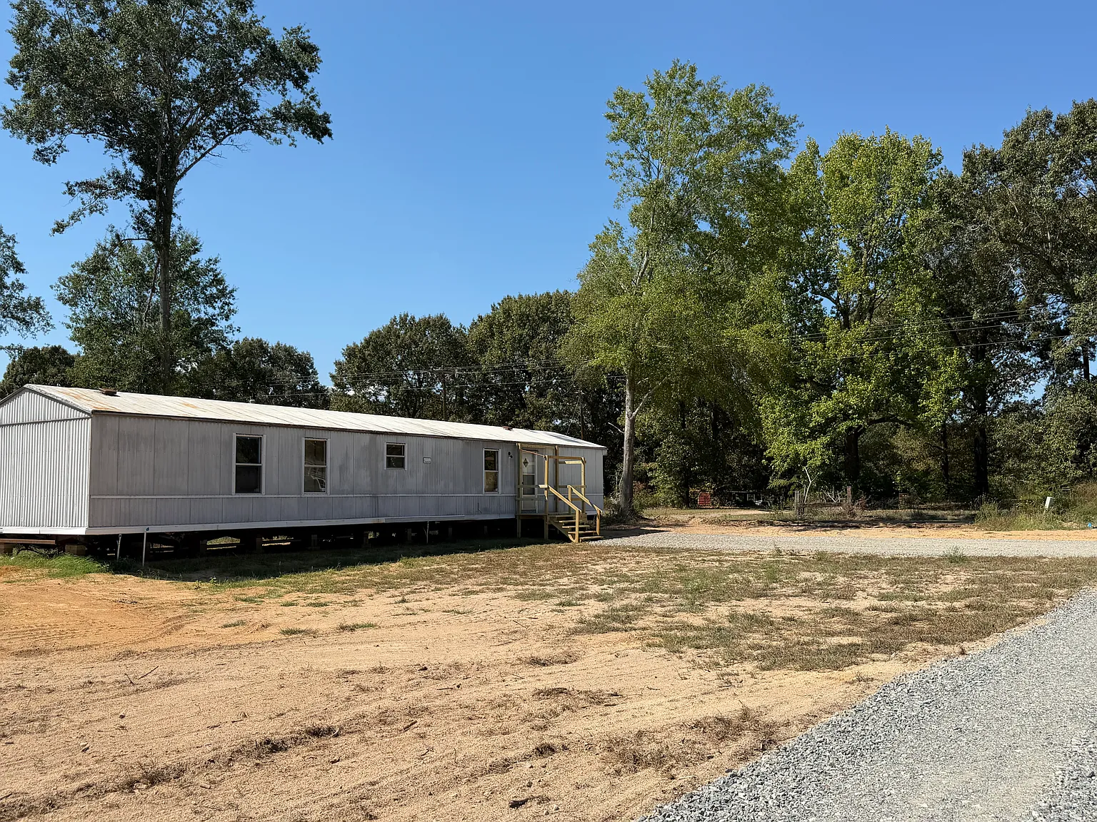 2 bed, 1056 sqft, $950 — Photo 2