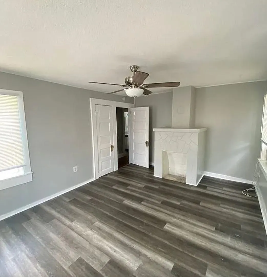 1118 Hillcrest Ct - Hillcrest Unit A — Photo 4